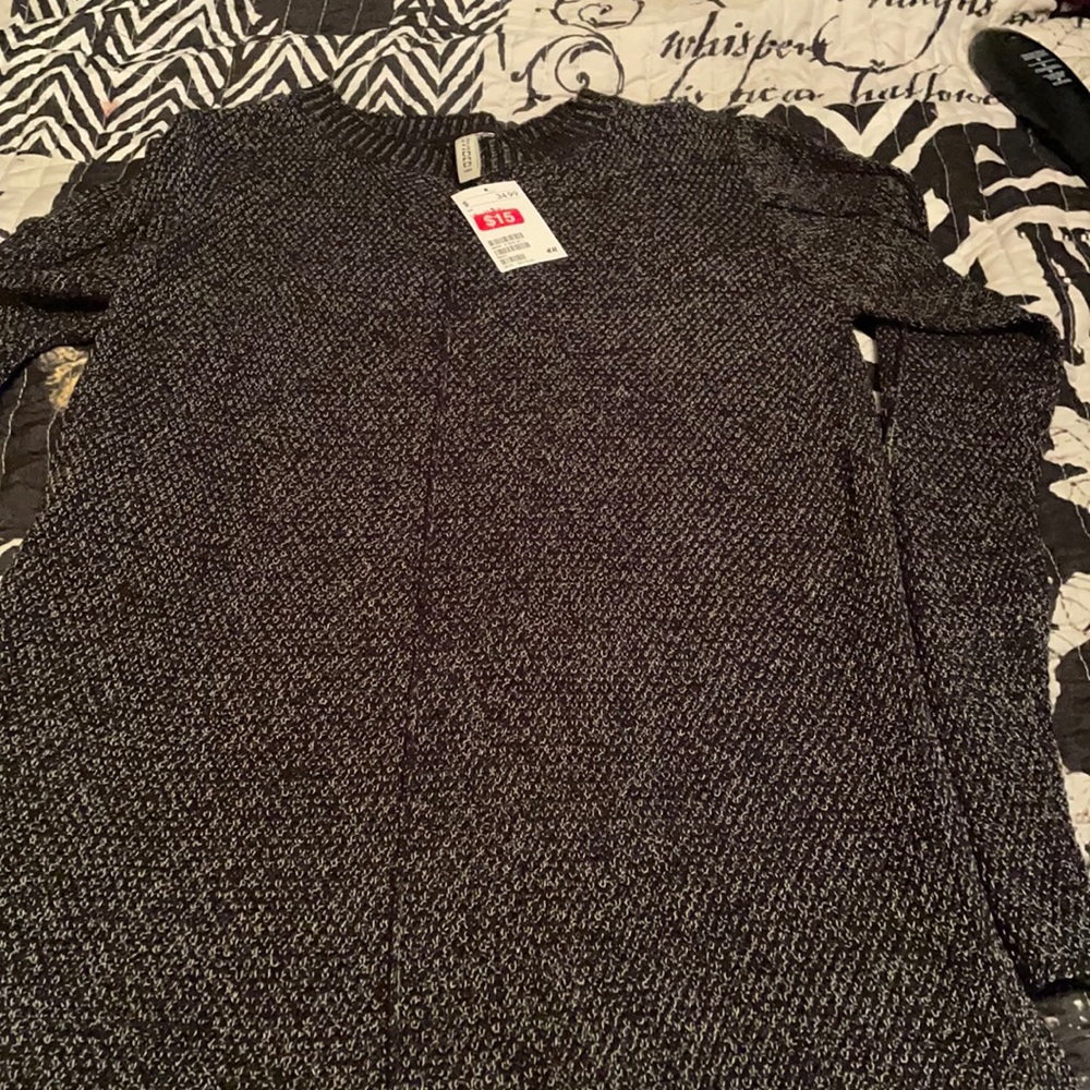 Divided H&M Long sweater size small